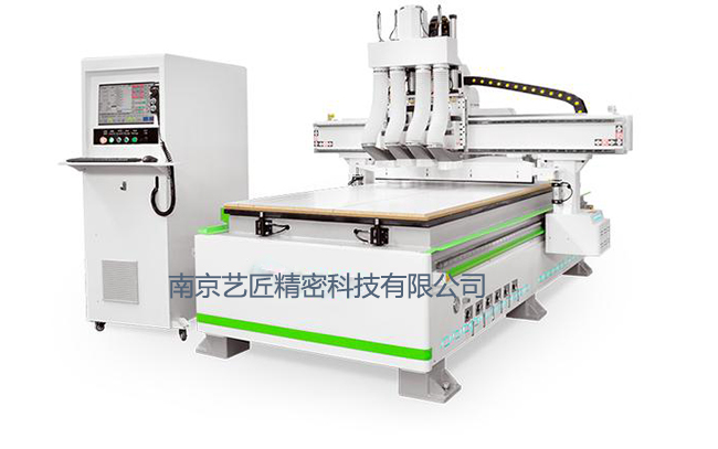 <strong>南京藝匠教你CNC加工中心的保養(yǎng)有哪些方法？</strong>